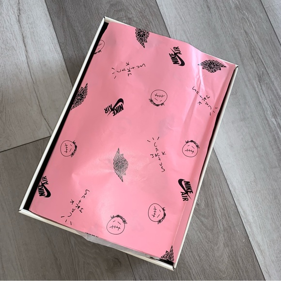 Jordan 1 low Travis Scott “Olive” Size 9.5 M - Picture 10 of 14